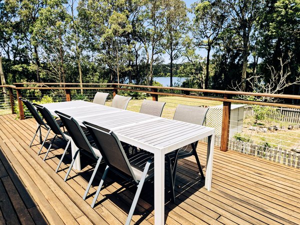 Outdoor deck